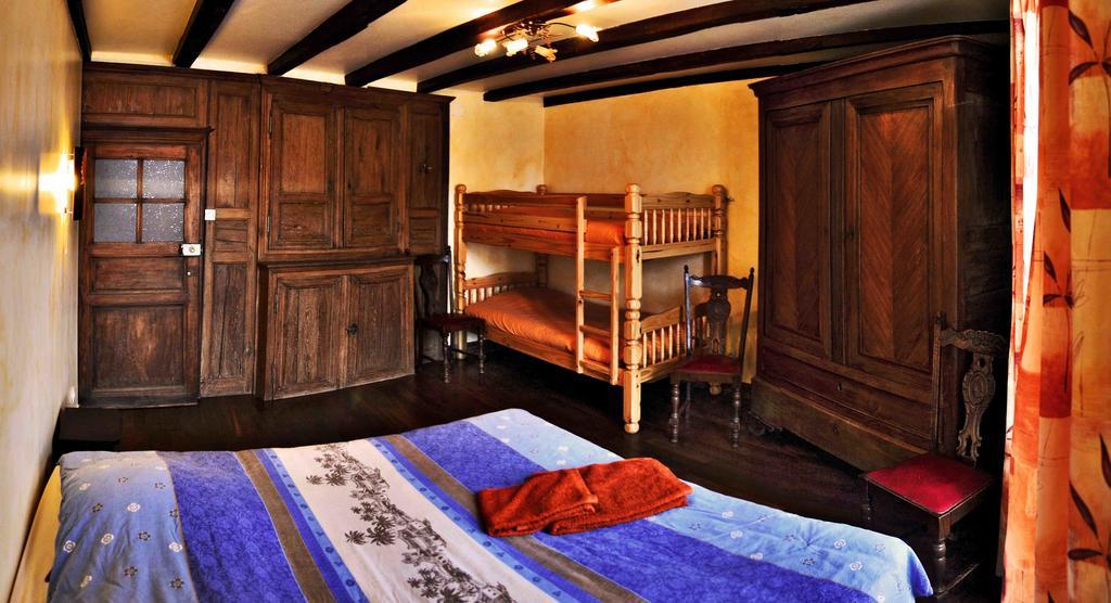La Ferme Des 3 Suissesses Bed & Breakfast Saint-Paul  Phòng bức ảnh